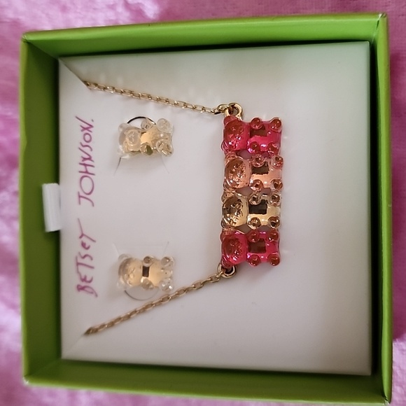 ✨️🐻‍❄️🐻NWT BETSEY JOHNSON BEAR 🐻‍❄️✨️EARRINGS / MATCHING NECKLACE✨️🐻‍❄️🐻 - Picture 4 of 11